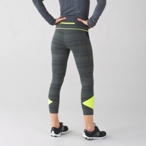 Lululemon Pace Rival Crop 22” Space Dye Twist Dark Slate Fatigue Green 4